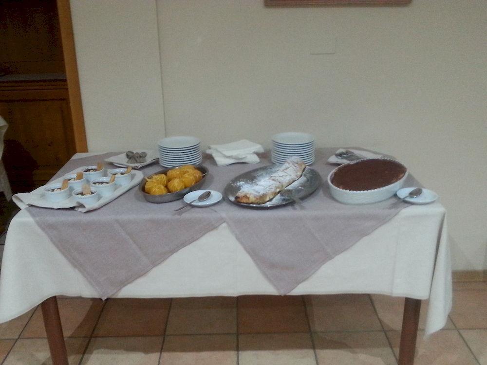 פלקאדה Hotel Pineta מראה חיצוני תמונה